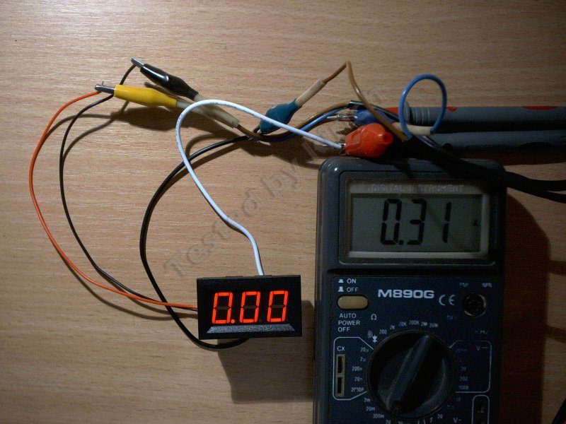 Амперметр с индикатором 0.56 дюйма, или попросту показометр.
