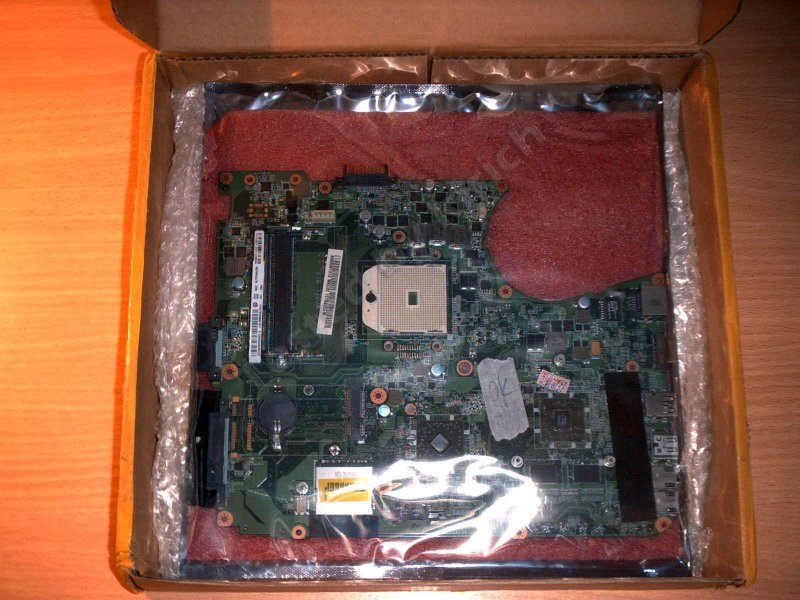 Материнская плата для ремонта ноутбука Toshiba Satellite L755D