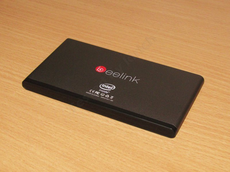 Pocket P1, мини компьютер, соизмеримый по размерам со смартфоном.