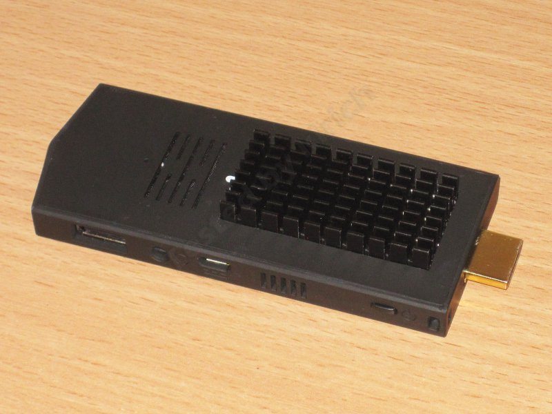 MeeGoPad T02, почти самый маленький компьютер под управлением Windows 8.1