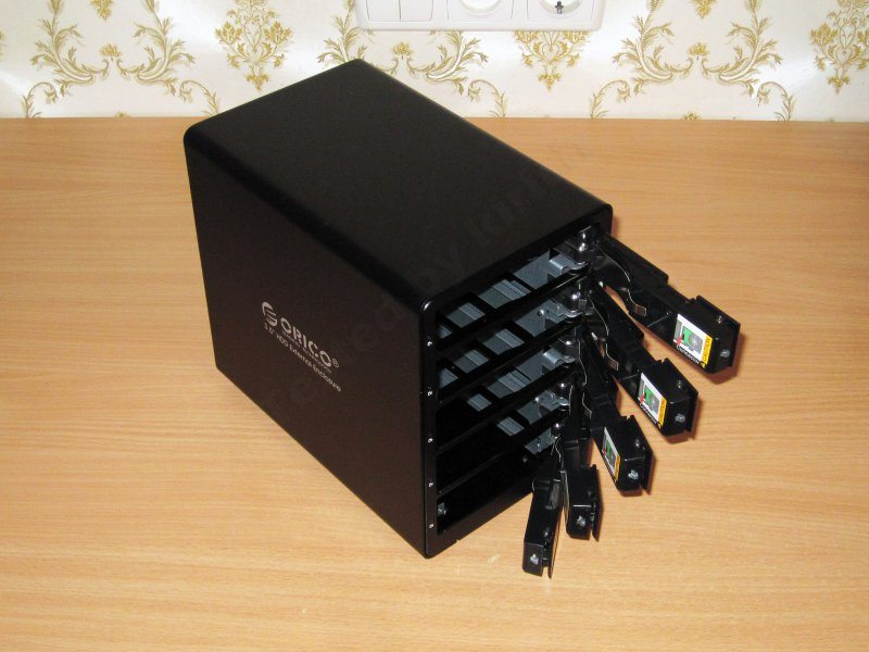 ORICO 9558RU3 или пять жестких дисков в одной коробке ORICO 9558RU3 или пять жестких дисков в одной коробке