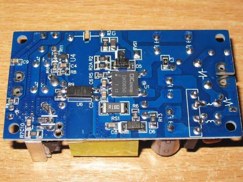Блоки питания 12 и 24 вольта 72 ватта, компактные, мощные, недорогие