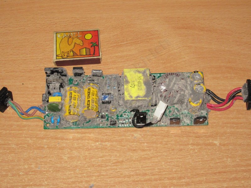 Девять 12 вольт блоков питания 40-350 ватт в герметичном исполнении Девять 12 вольт блоков питания 40-350 ватт в герметичном исполнении