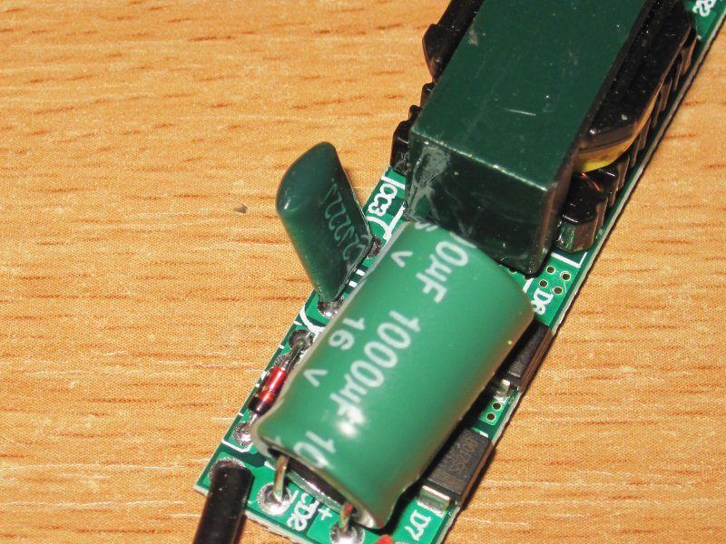 Шесть 12 вольт блоков-палок мощностью от 18 до 72 ватт