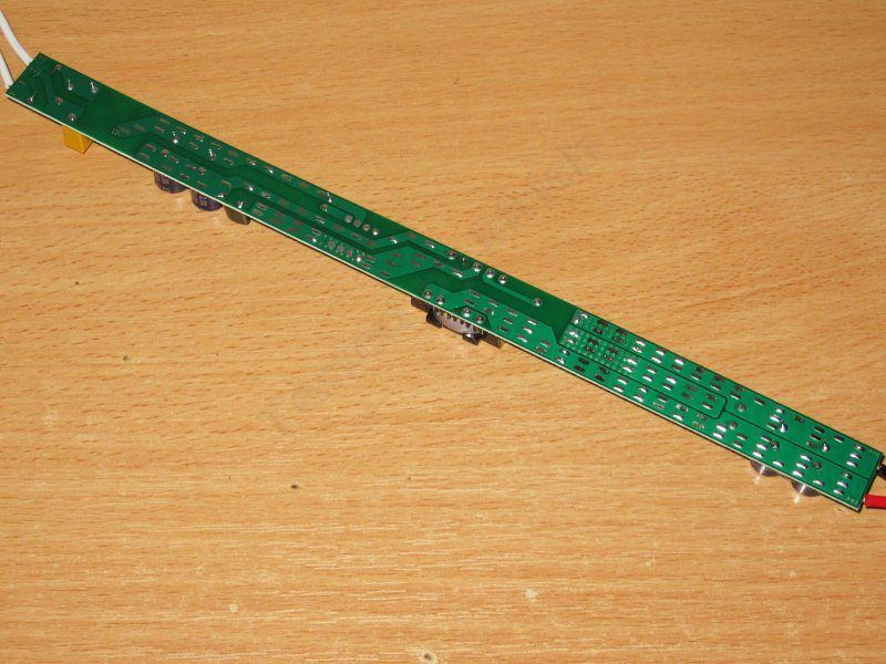 Шесть 12 вольт блоков-палок мощностью от 18 до 72 ватт