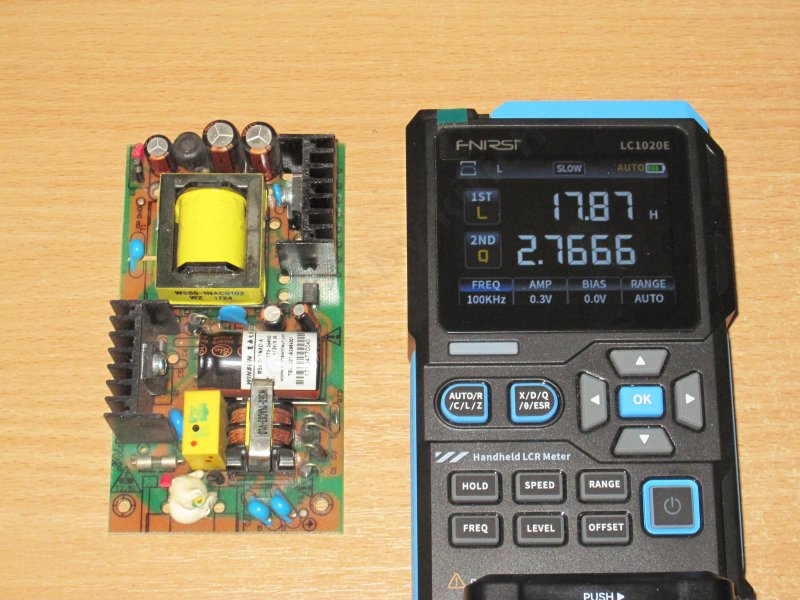 LCR-метр Fnirsi LC1020E LCR-метр Fnirsi LC1020E