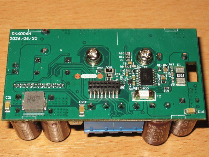 RK6006H, регулируемый DCDC с универсальным питанием.